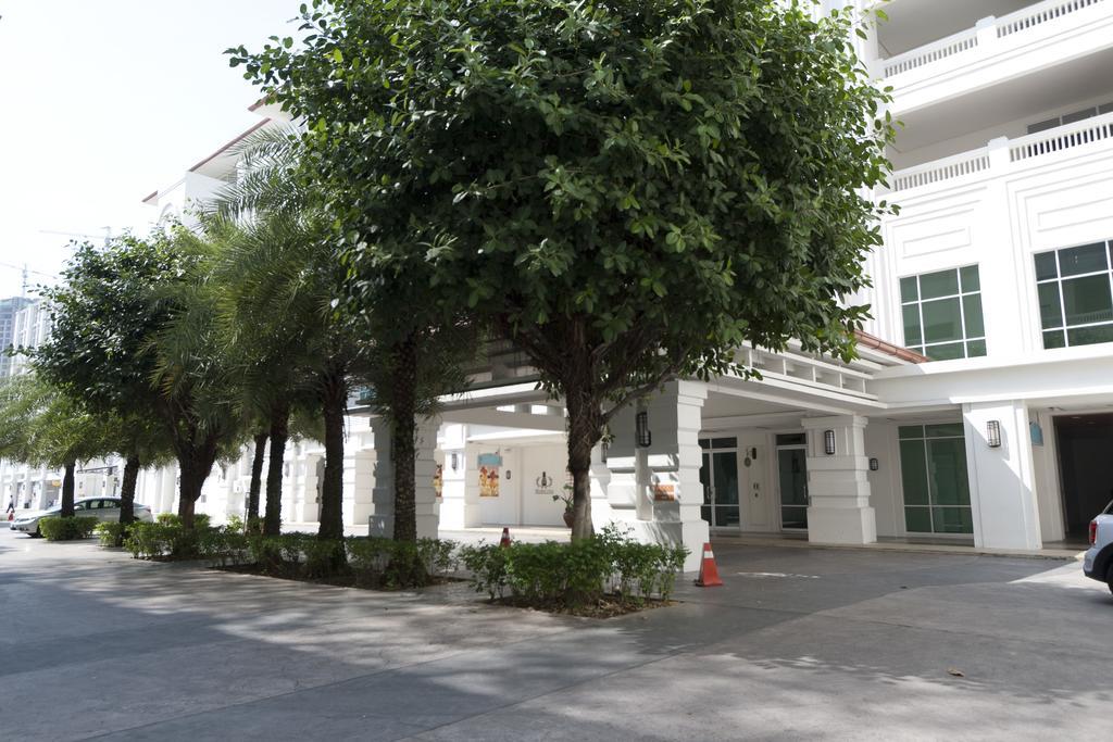 Profolio @ Straits Quay Aparthotel Tanjung Tokong Exterior photo